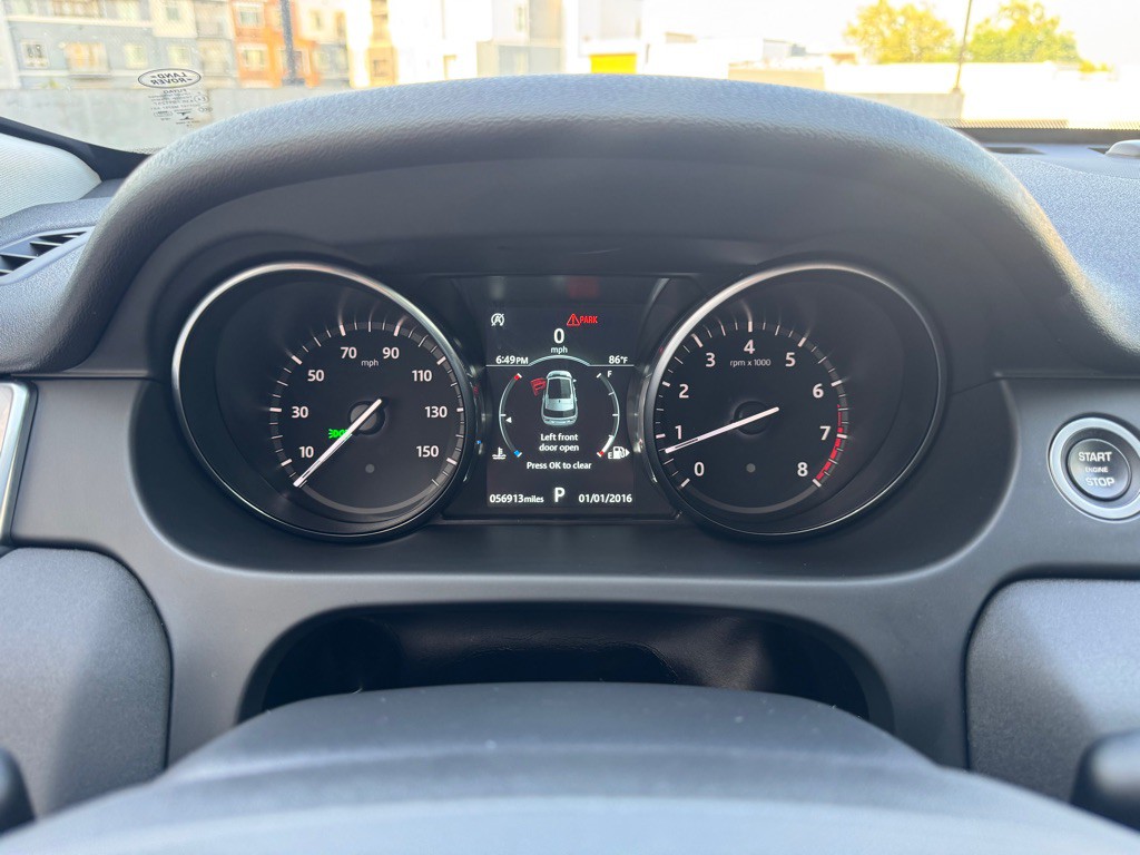 2019 Land Rover Discovery Sport Image 15