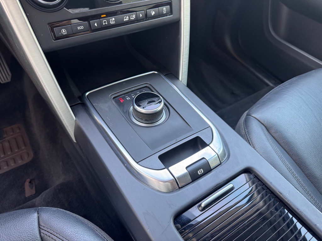 2019 Land Rover Discovery Sport Image 21