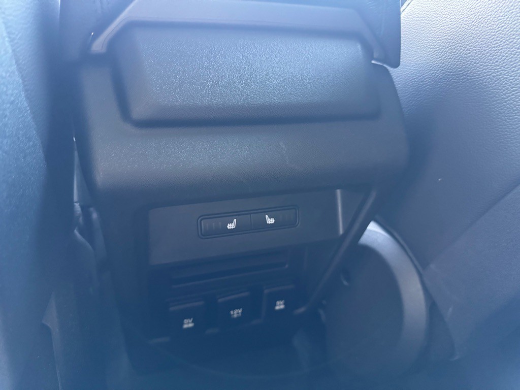 2019 Land Rover Discovery Sport Image 24