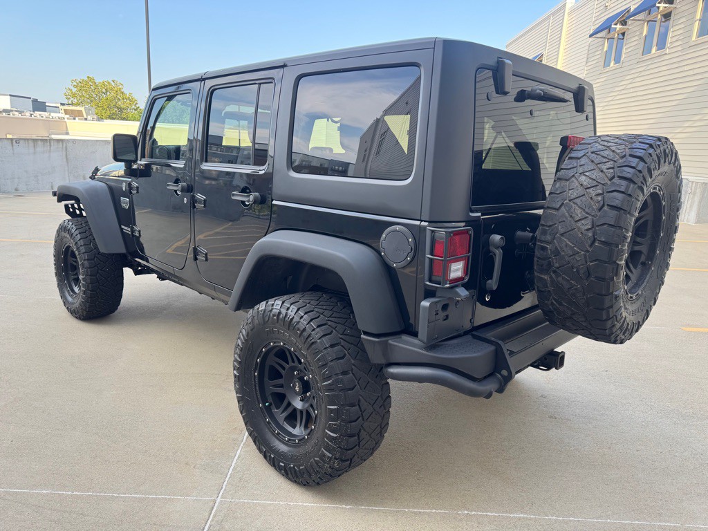 2012 Jeep Wrangler Unlimited Image 5