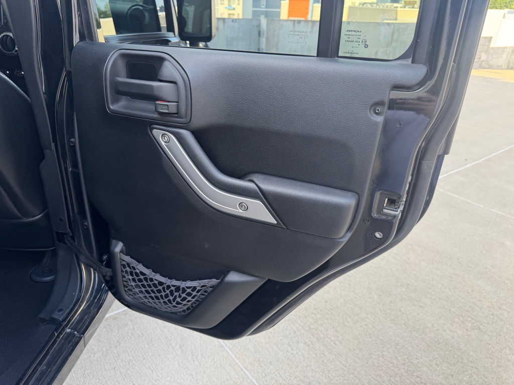 2012 Jeep Wrangler Unlimited Image 22