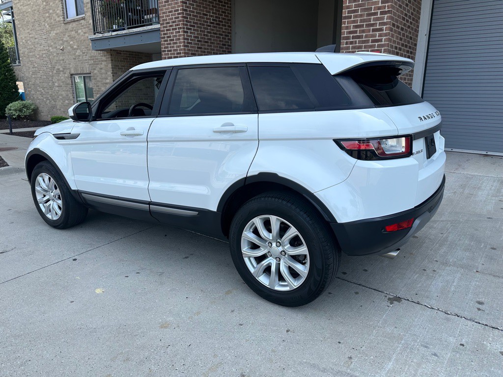 2018 Land Rover Range Rover Evoque Image 5