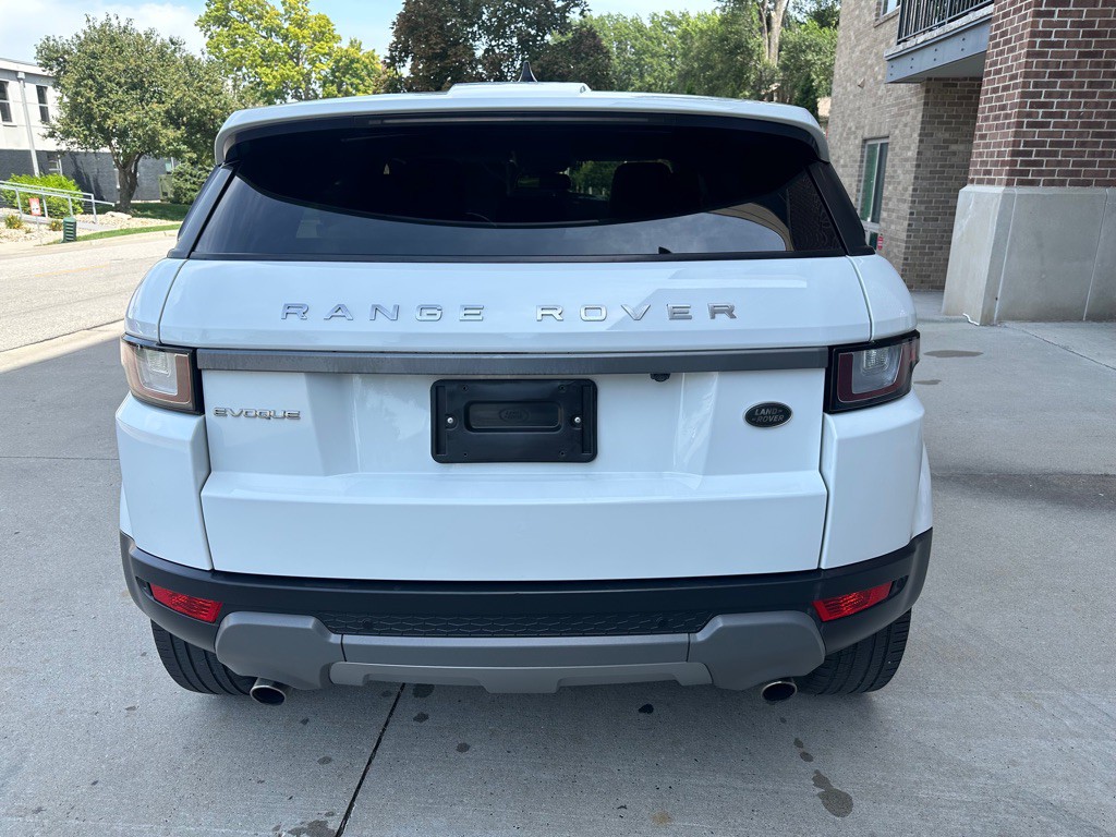 2018 Land Rover Range Rover Evoque Image 6