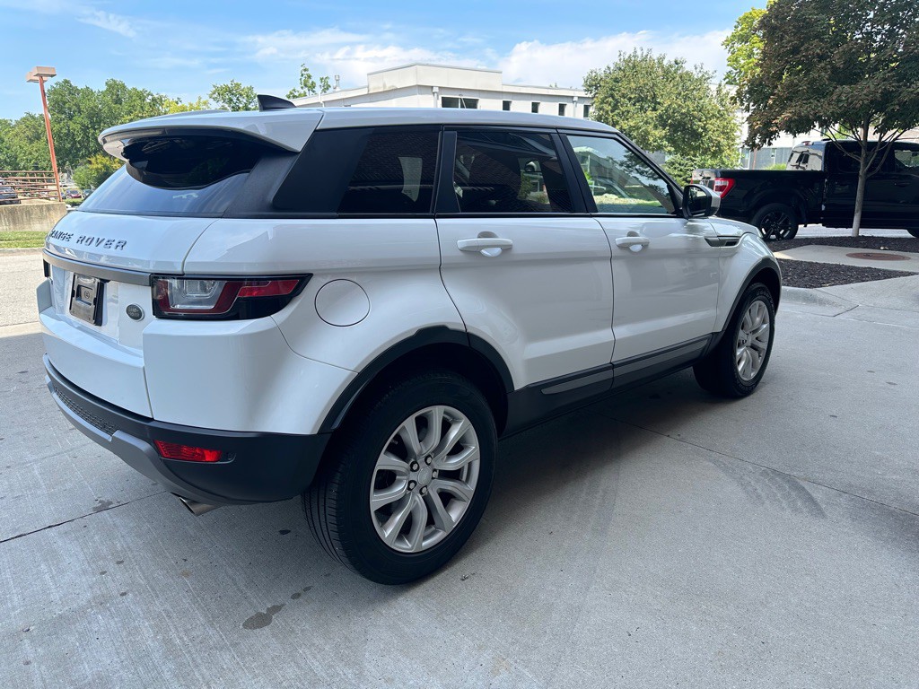 2018 Land Rover Range Rover Evoque Image 7