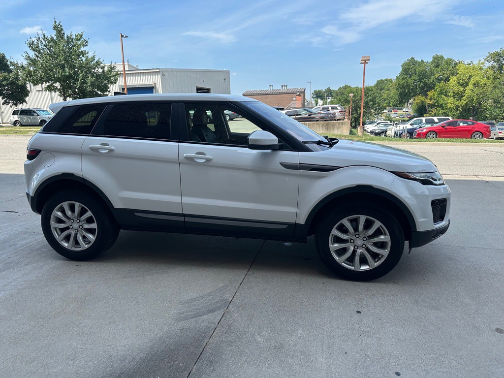 2018 Land Rover Range Rover Evoque Image 8