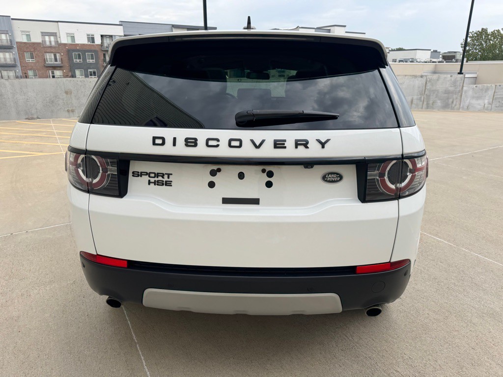 2016 Land Rover Discovery Sport Image 4