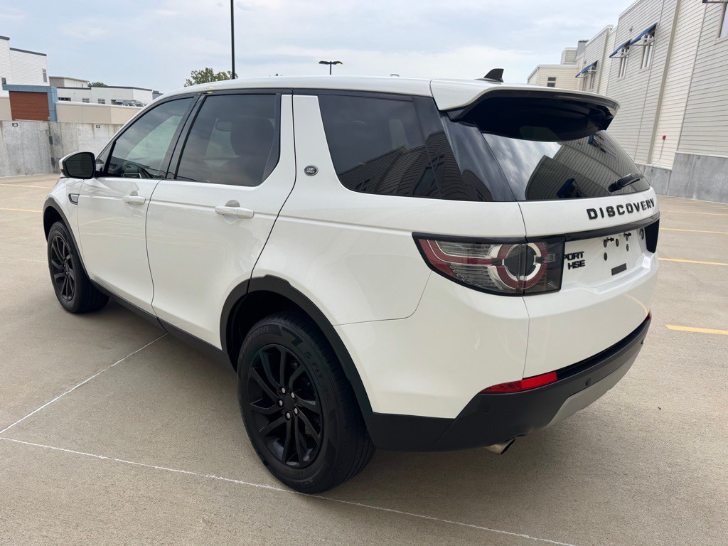 2016 Land Rover Discovery Sport Image 5