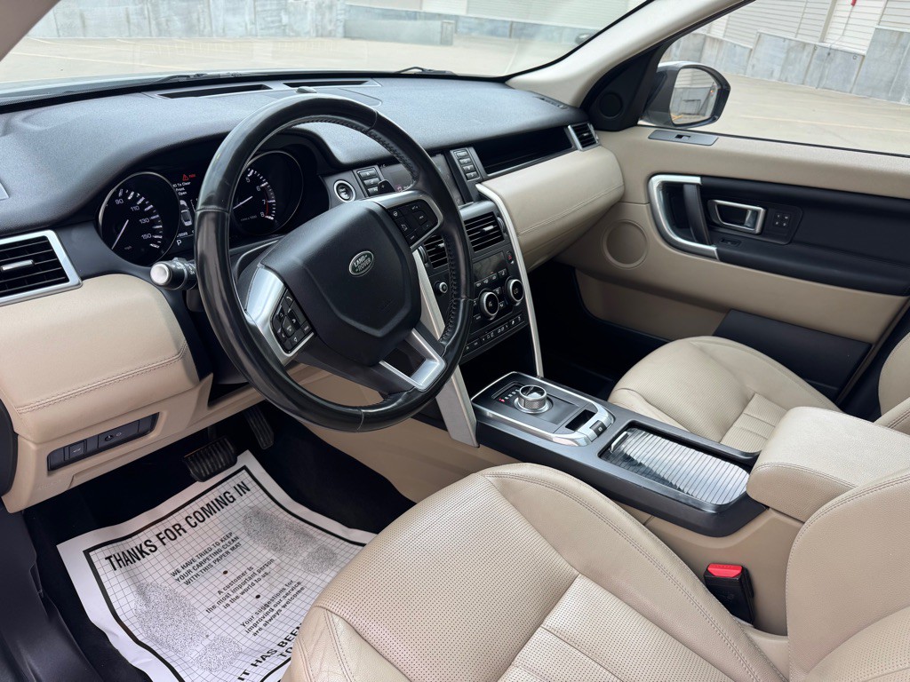 2016 Land Rover Discovery Sport Image 10