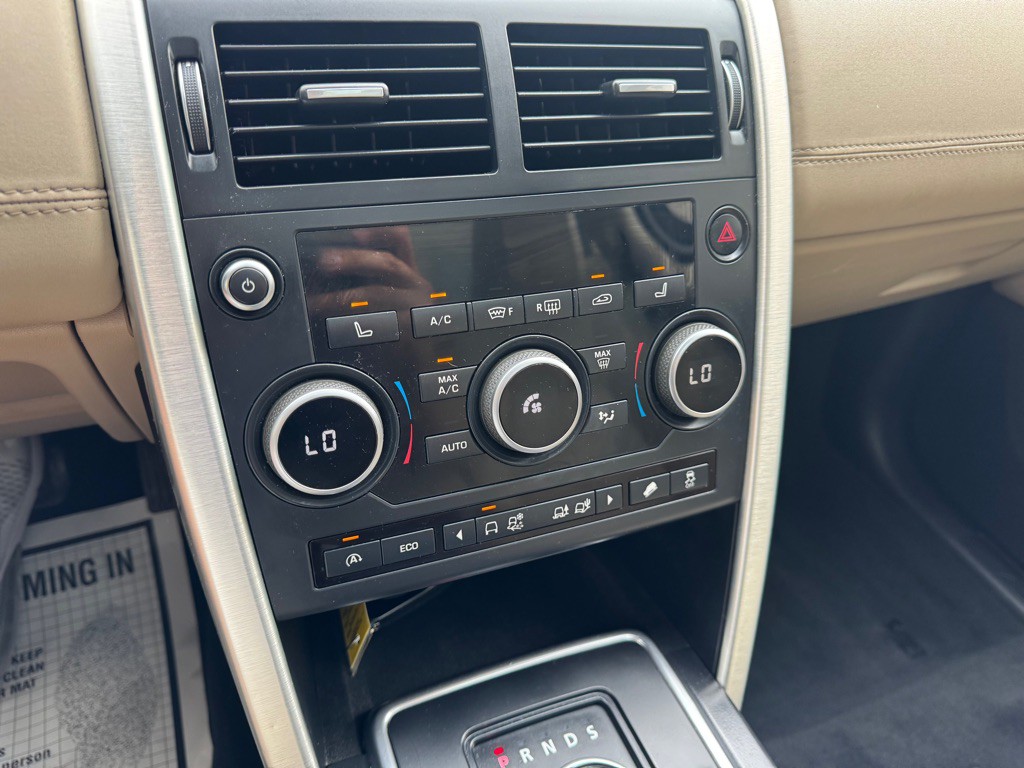 2016 Land Rover Discovery Sport Image 20