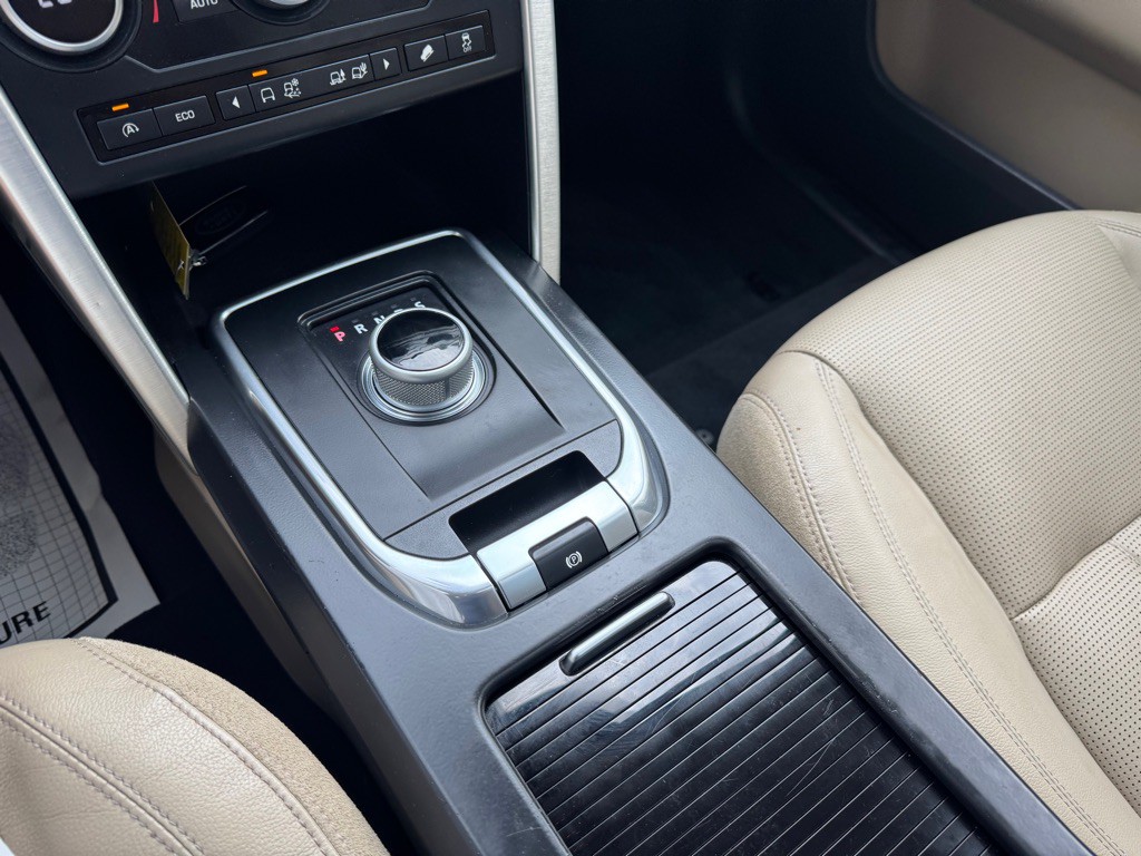 2016 Land Rover Discovery Sport Image 21