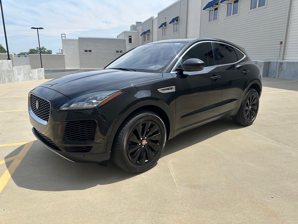 2018 Jaguar E-pace Image 3