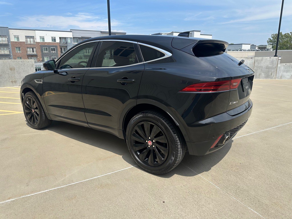 2018 Jaguar E-pace Image 5