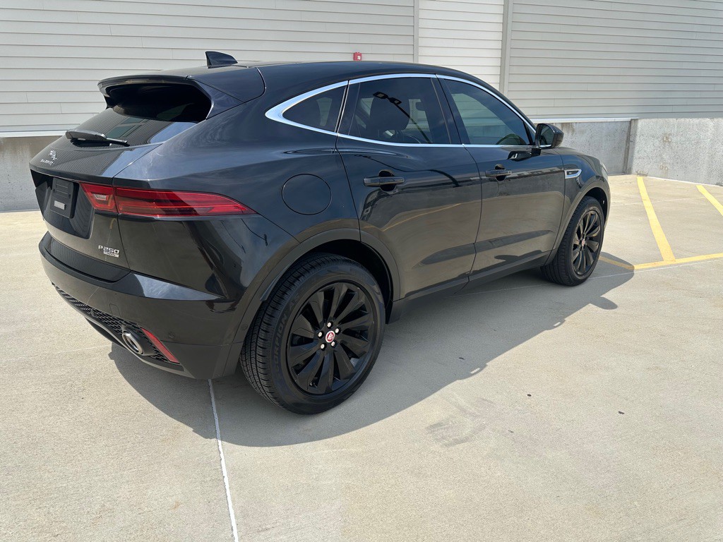 2018 Jaguar E-pace Image 7