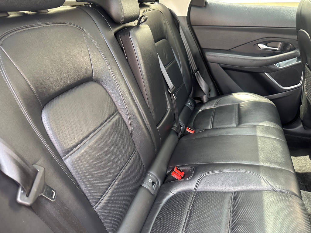 2018 Jaguar E-pace Image 22