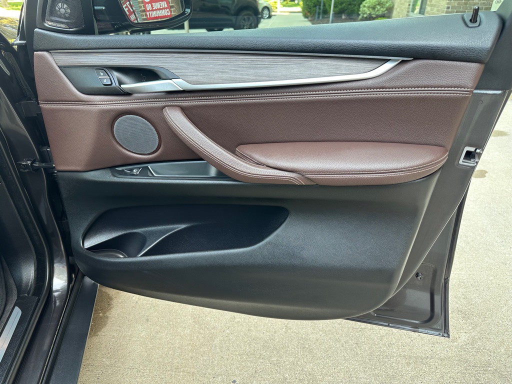 2018 BMW X5 Image 30