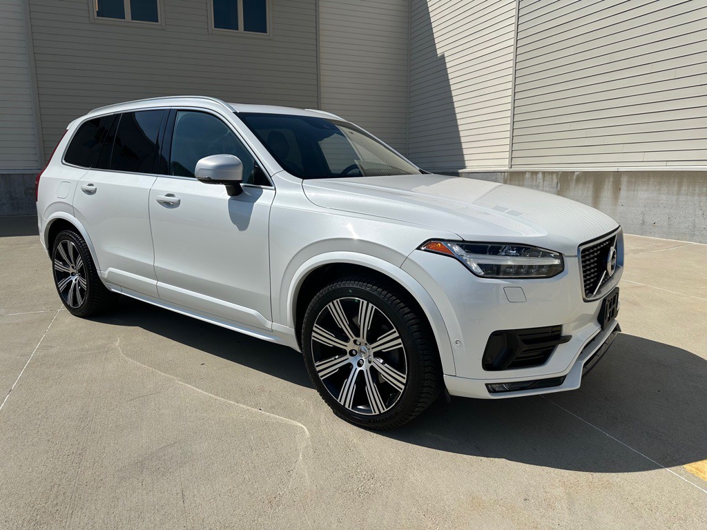 2019 Volvo XC90 Image 1