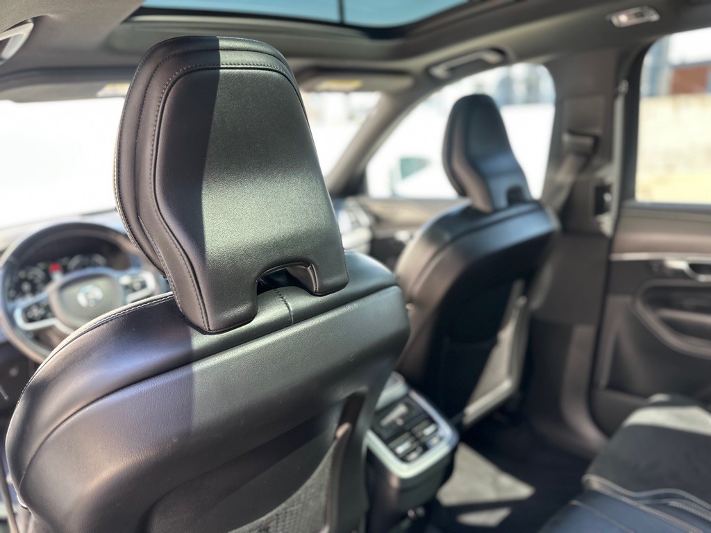 2019 Volvo XC90 Image 17