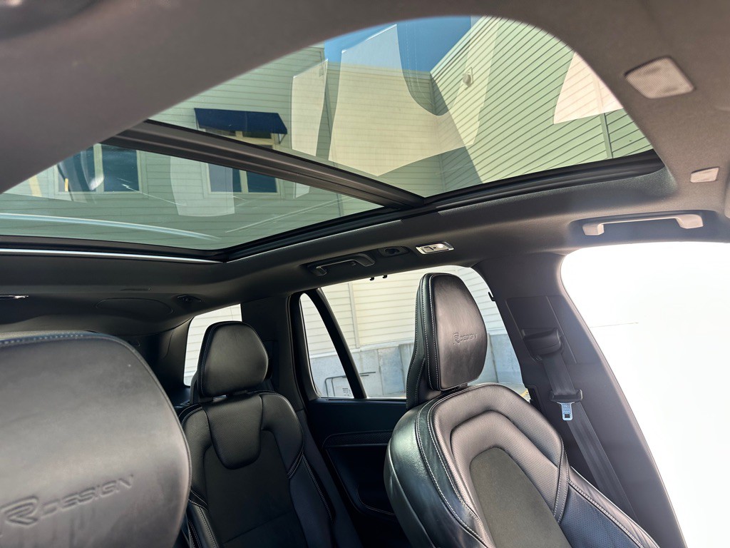 2019 Volvo XC90 Image 32