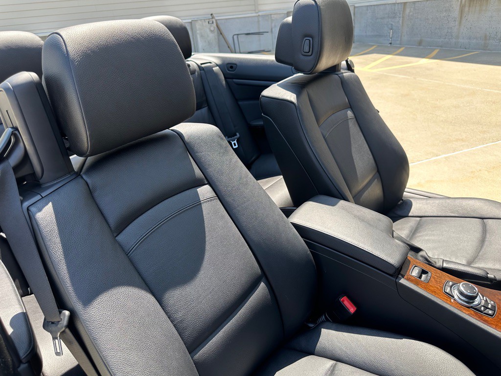 2011 BMW 3 Series Image 22