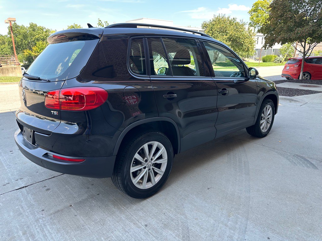 2017 Volkswagen Tiguan Image 7