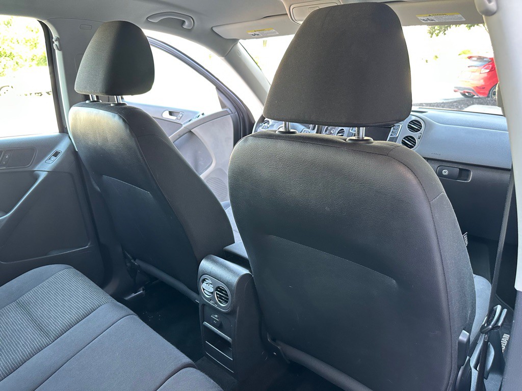 2017 Volkswagen Tiguan Image 20