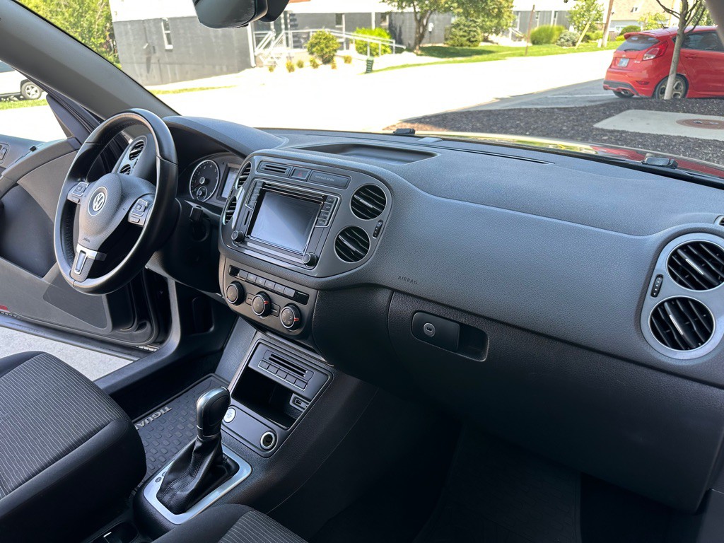 2017 Volkswagen Tiguan Image 21