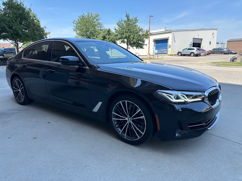 2023 BMW 5 Series Image 1
