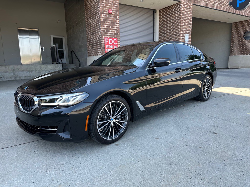 2023 BMW 5 Series Image 3