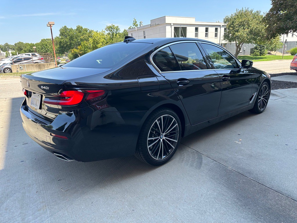 2023 BMW 5 Series Image 7