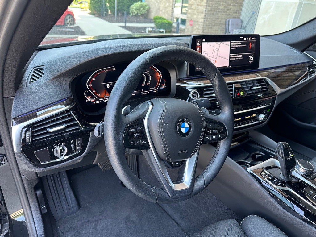2023 BMW 5 Series Image 12