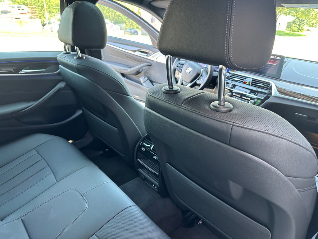 2023 BMW 5 Series Image 20