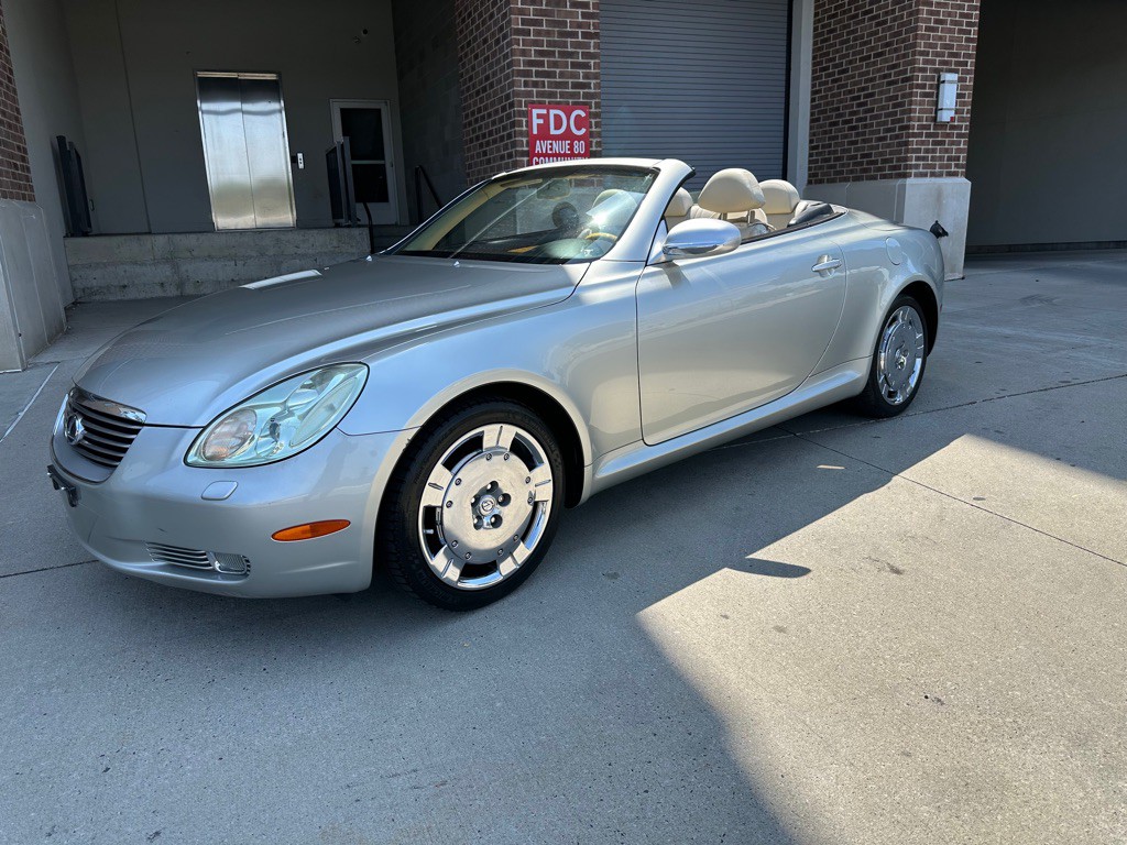 2002 Lexus SC Image 3