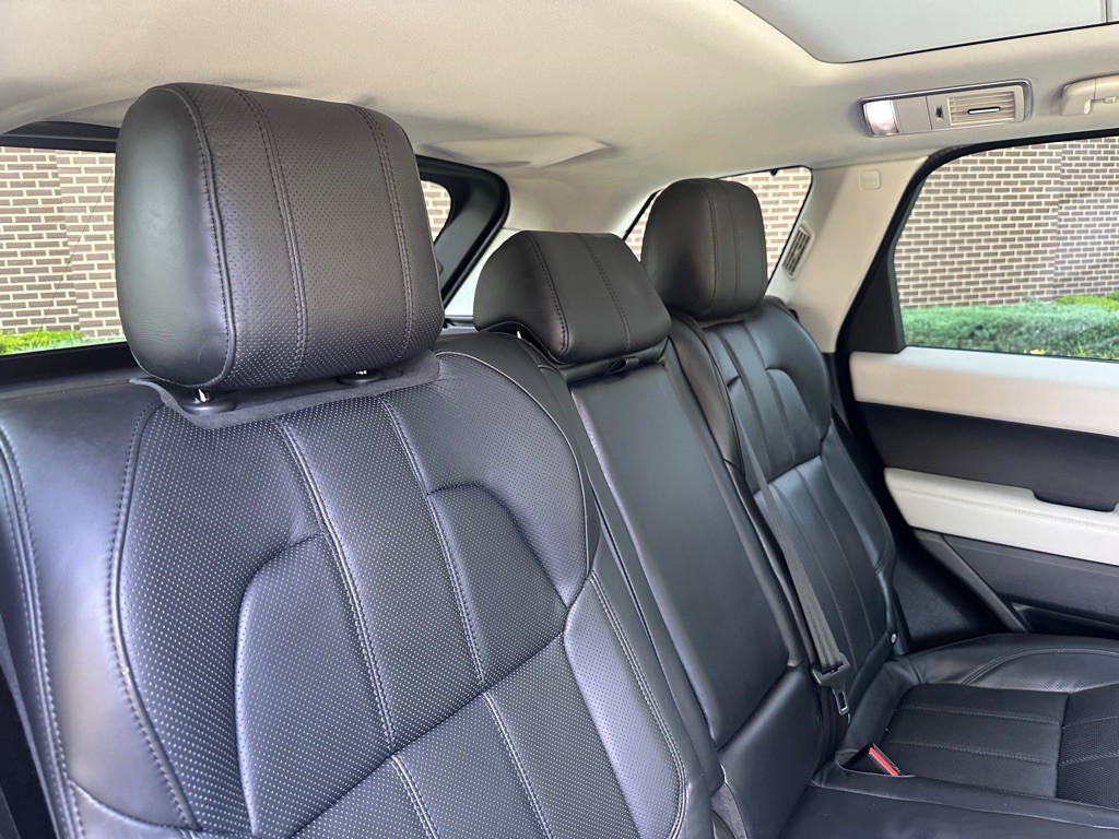 2014 Land Rover Range Rover Sport Image 25