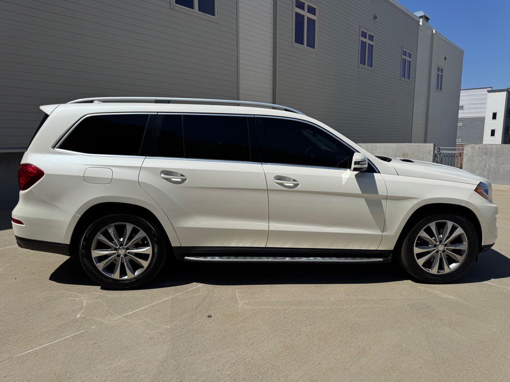 2015 Mercedes-Benz GL-Class Image 2