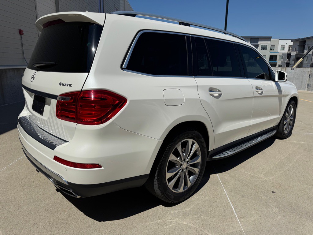 2015 Mercedes-Benz GL-Class Image 3