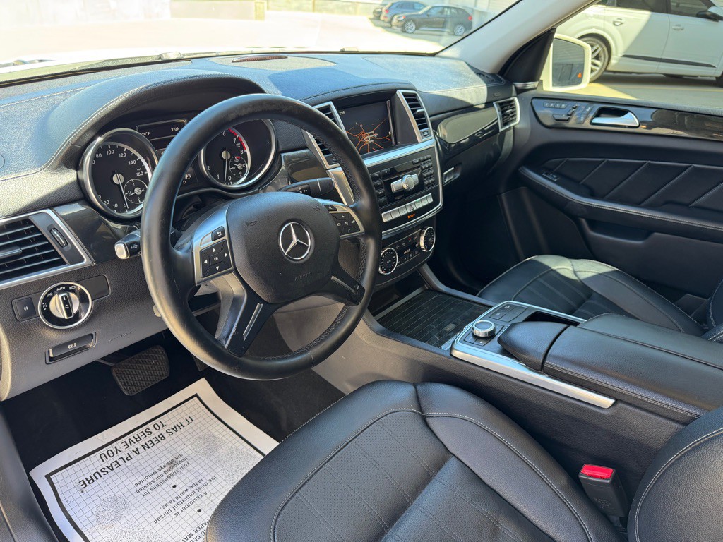 2015 Mercedes-Benz GL-Class Image 10