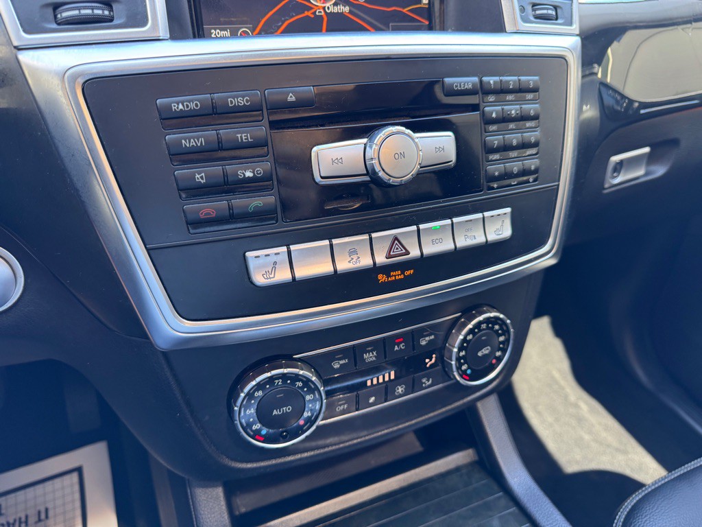 2015 Mercedes-Benz GL-Class Image 19