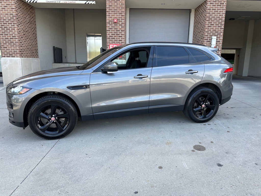 2018 Jaguar F-PACE Image 4
