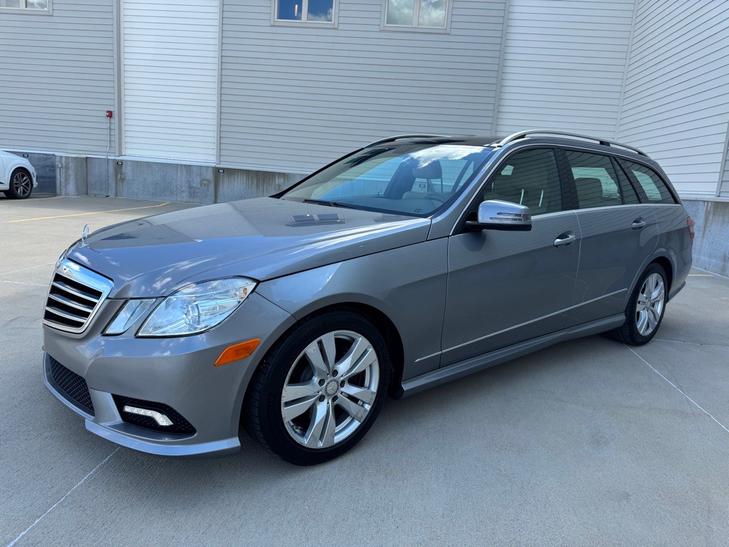 2011 Mercedes-Benz E-Class Image 7