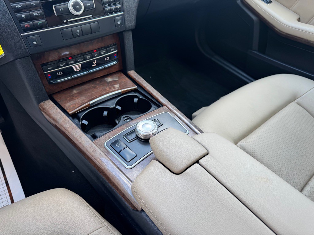 2011 Mercedes-Benz E-Class Image 18