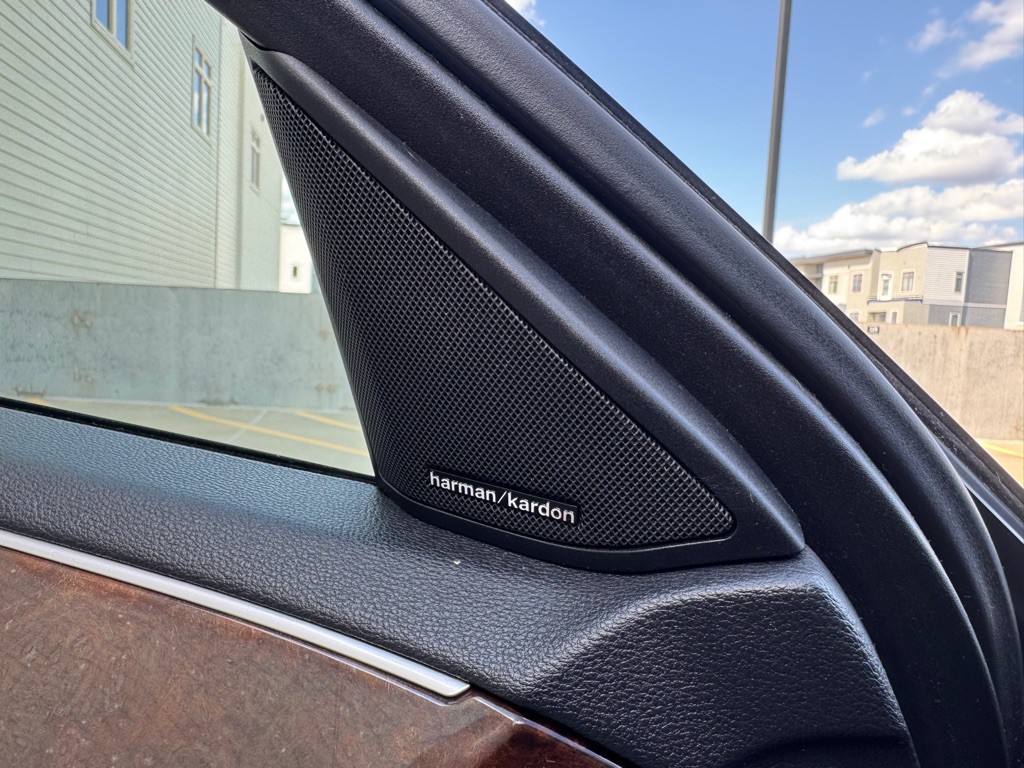 2011 Mercedes-Benz E-Class Image 19