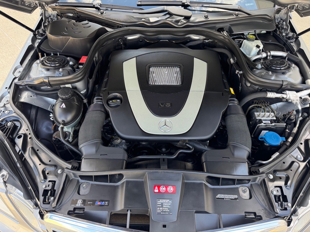 2011 Mercedes-Benz E-Class Image 29