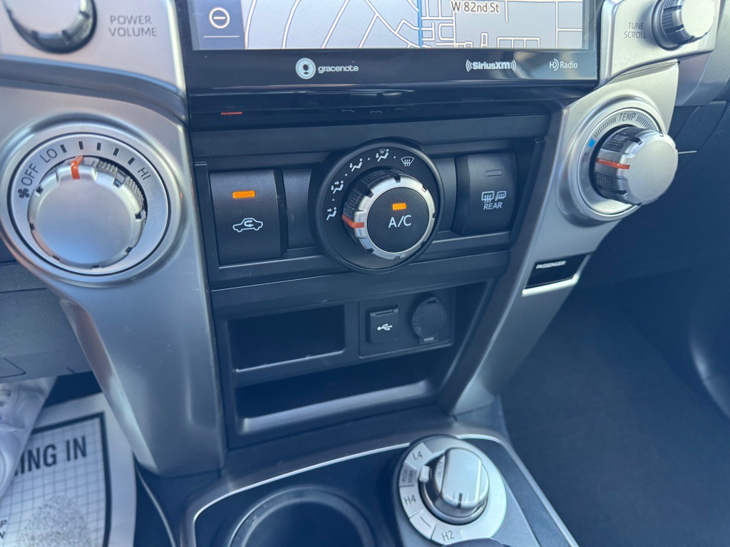 2020 Toyota 4Runner Image 19