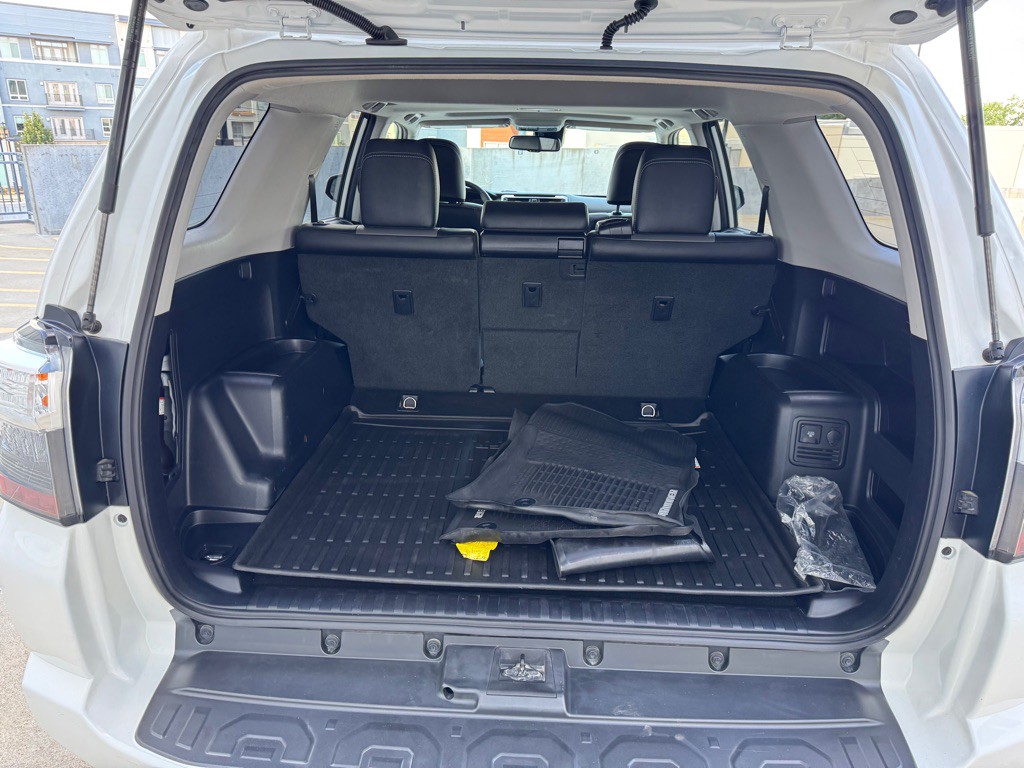 2020 Toyota 4Runner Image 23