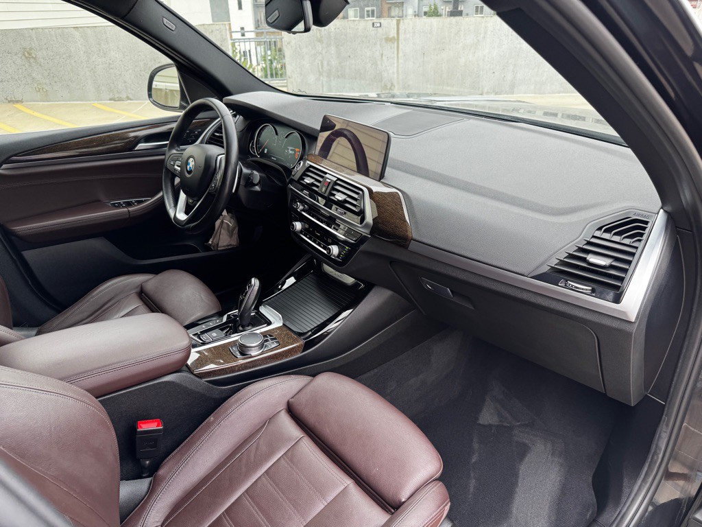 2018 BMW X3 Image 24