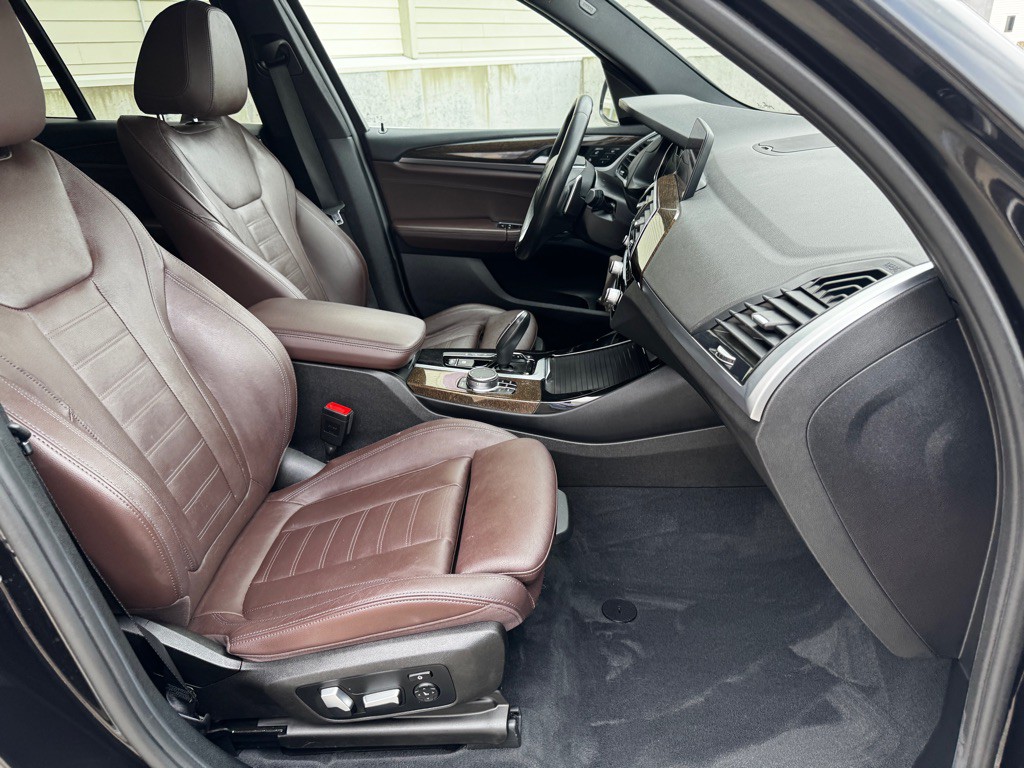 2018 BMW X3 Image 25