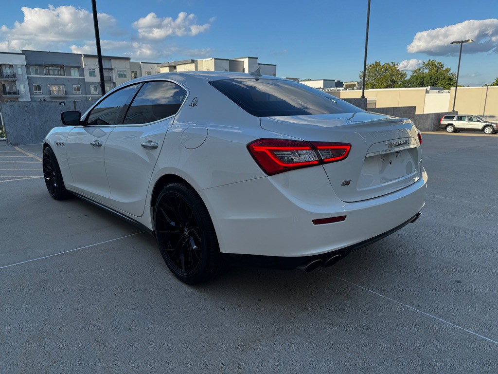 2016 Maserati Ghibli Image 5