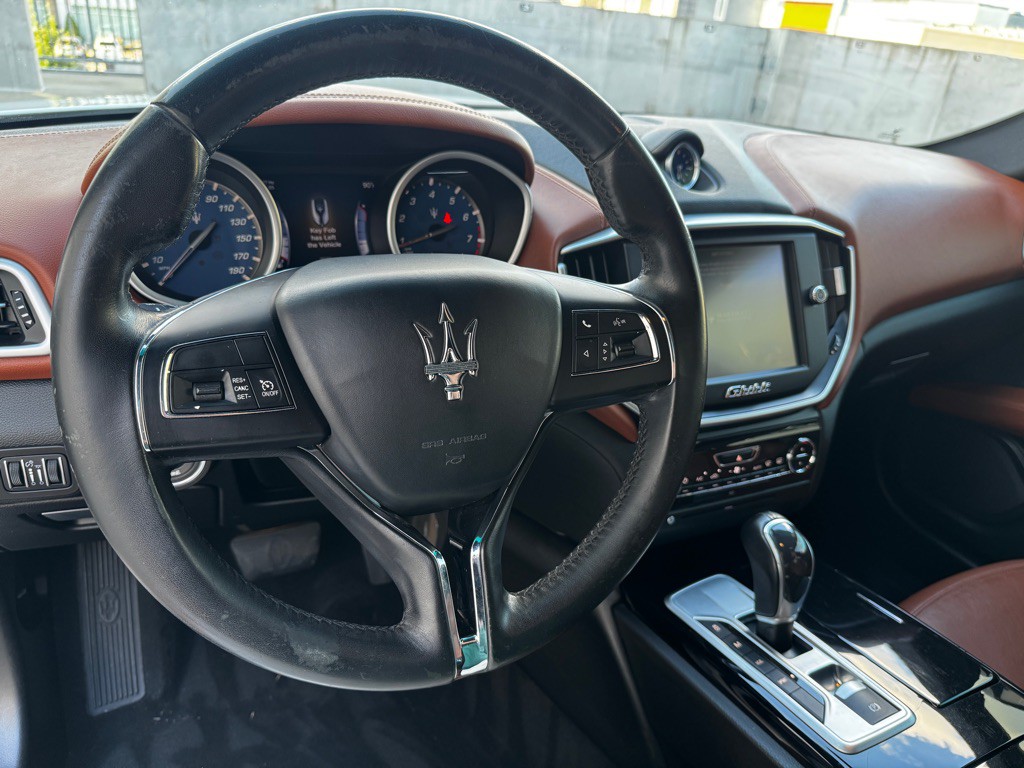 2016 Maserati Ghibli Image 12