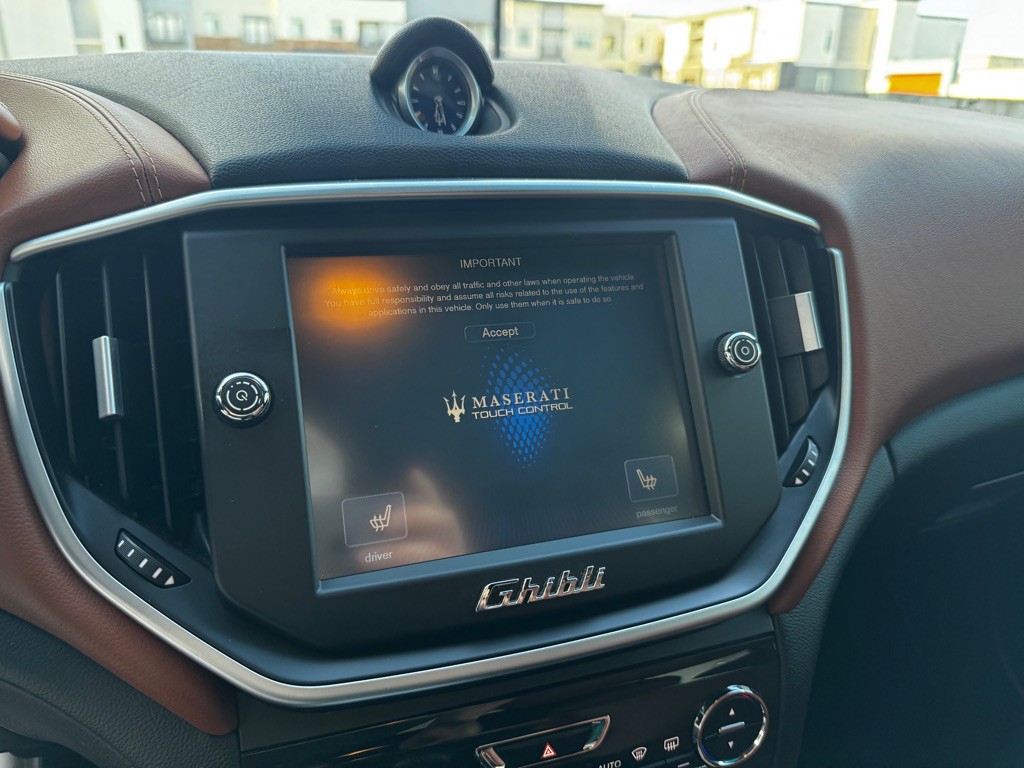 2016 Maserati Ghibli Image 13