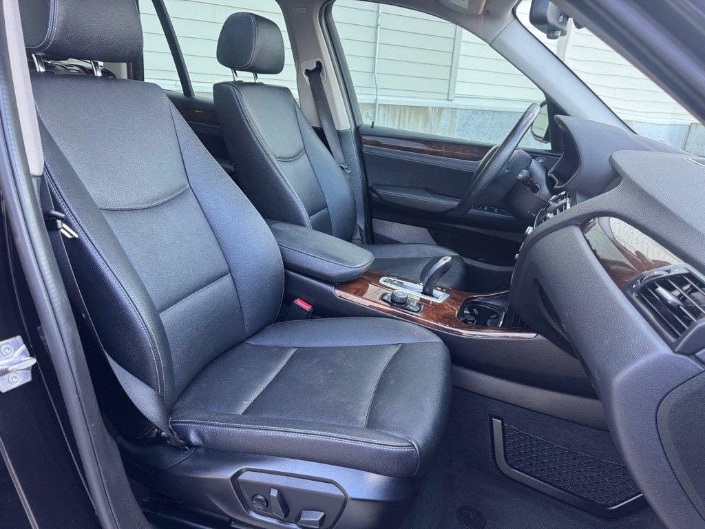 2015 BMW X3 Image 28